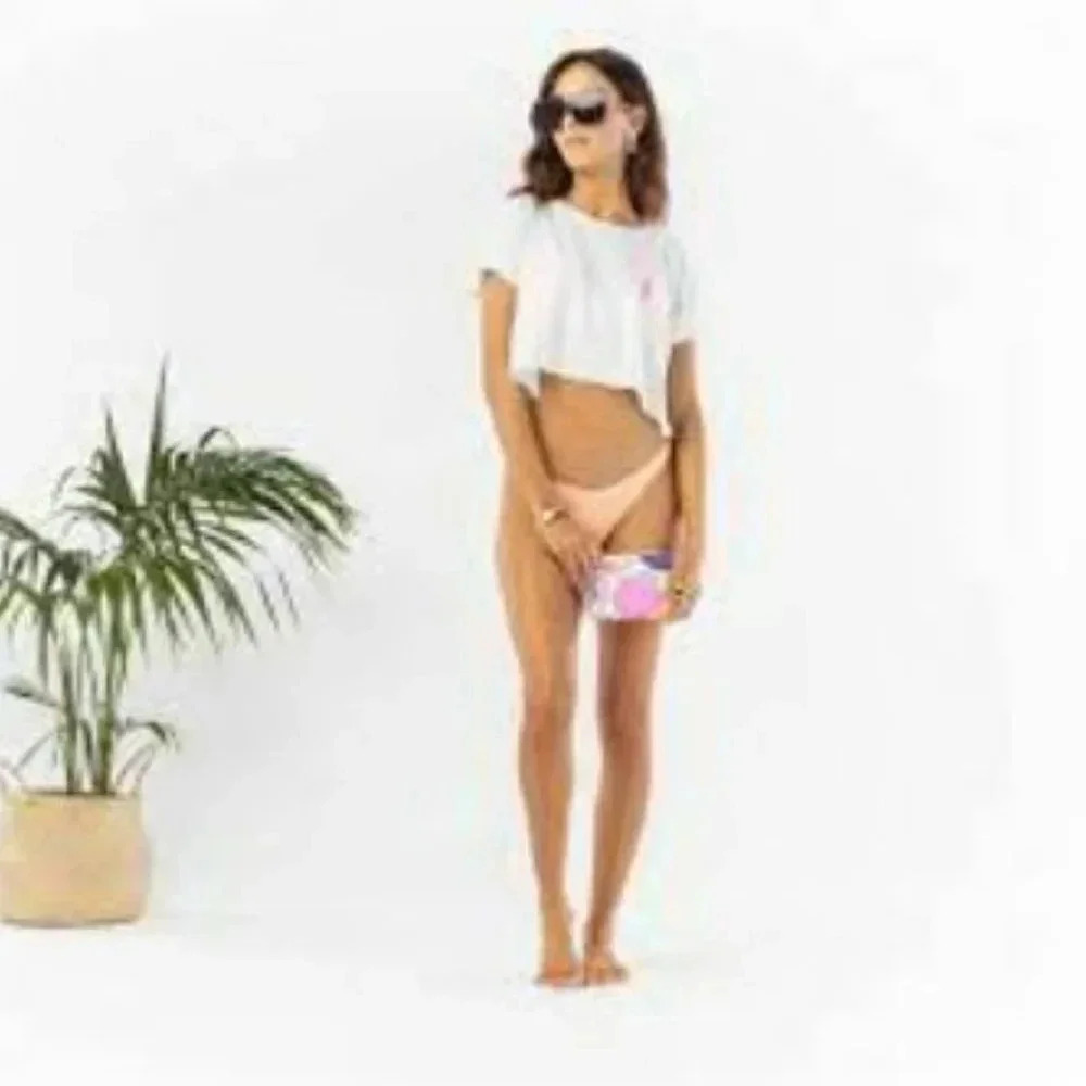 Aloha Collection Mini Lūʻau Punch Pouch in Nectar - Picture 3 of 5